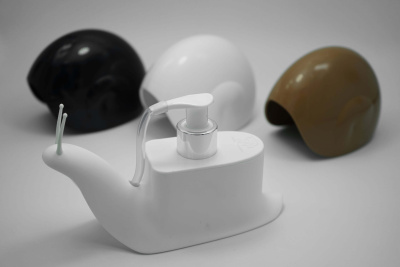 Дозатор мыла ESCAR, черный